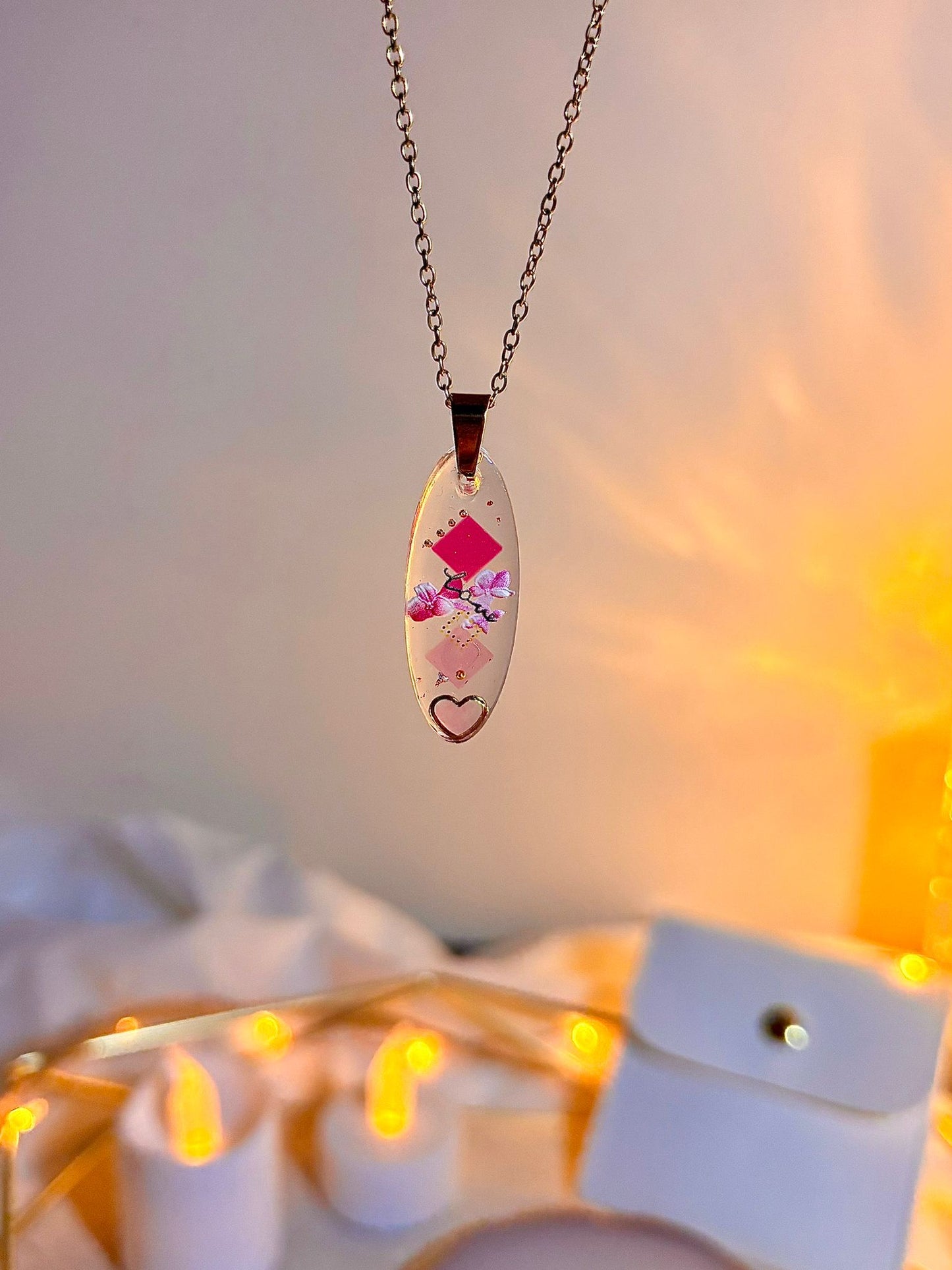 Collier « Éclisse rosé »