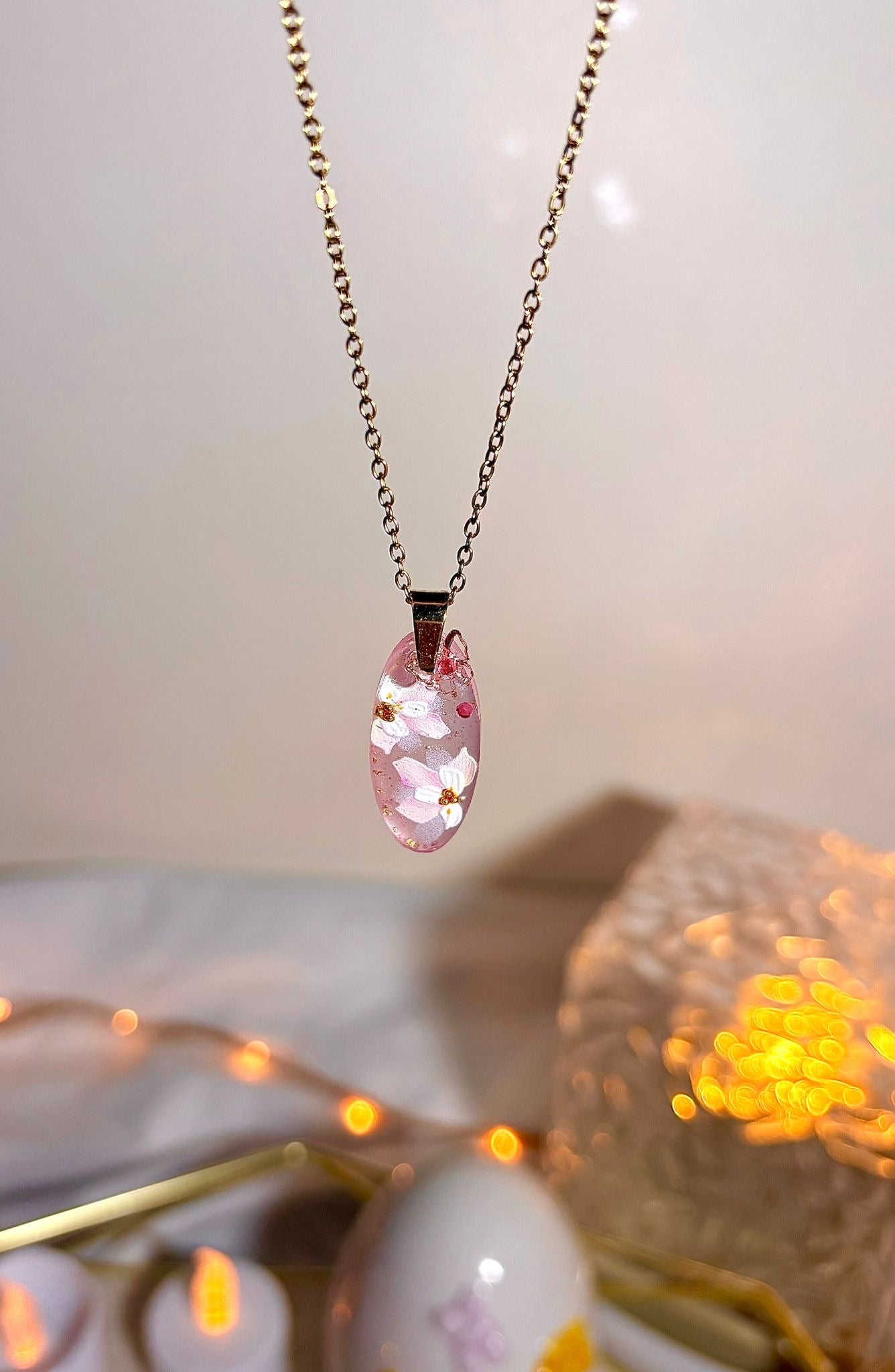 Collier « Douceur de magnolia » Doré