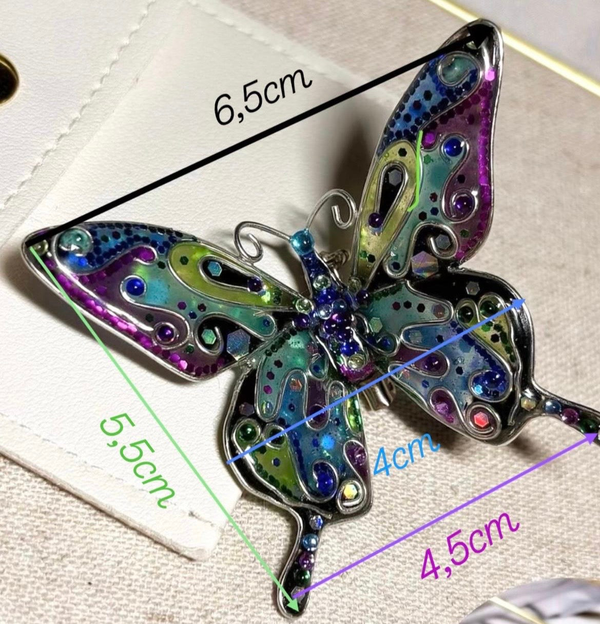 Broche « Papillon enchanté »