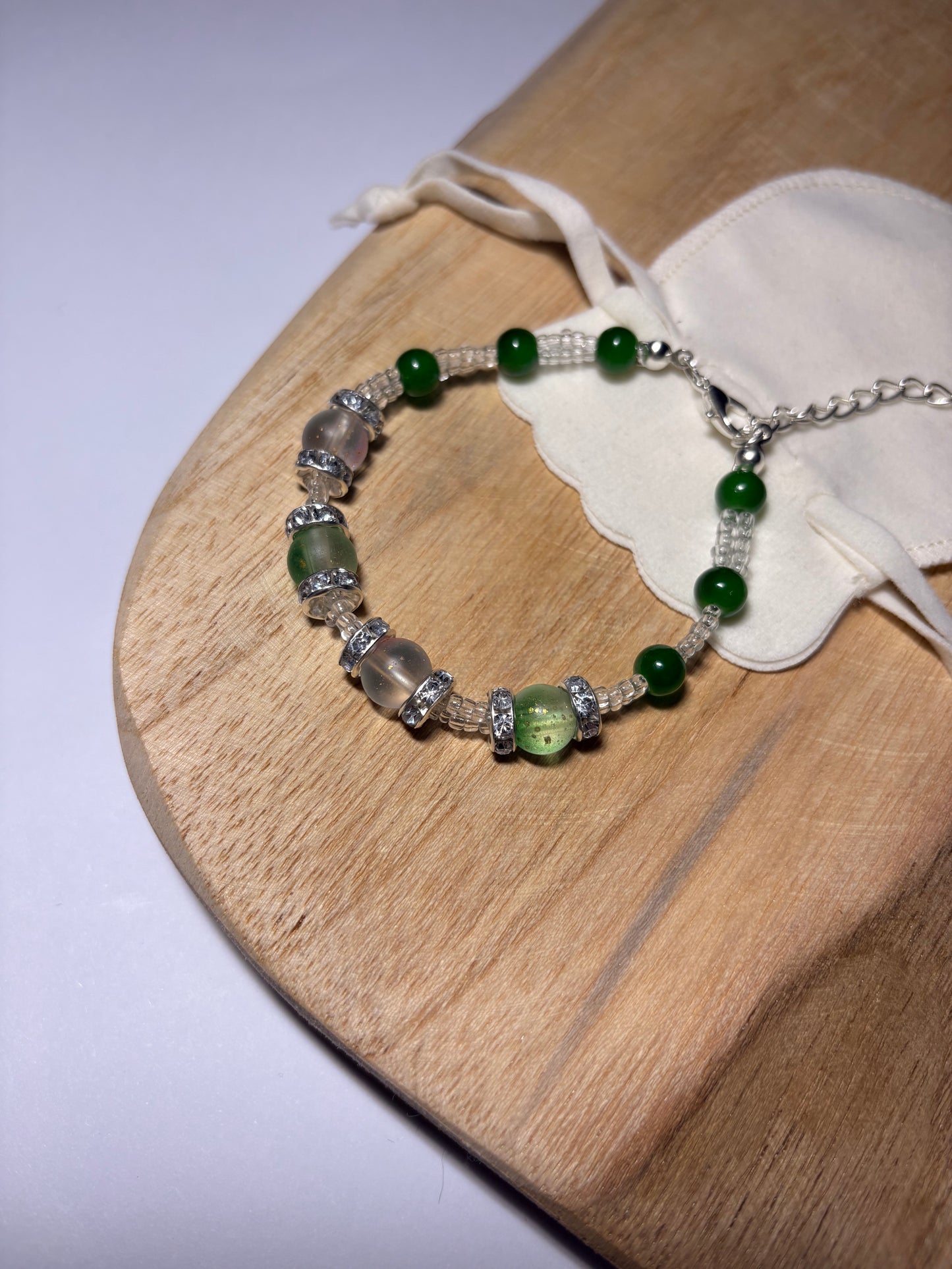 beaded charm bracelet / silver