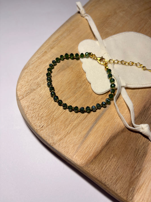 Crystalline Elegance Bracelet / Gold