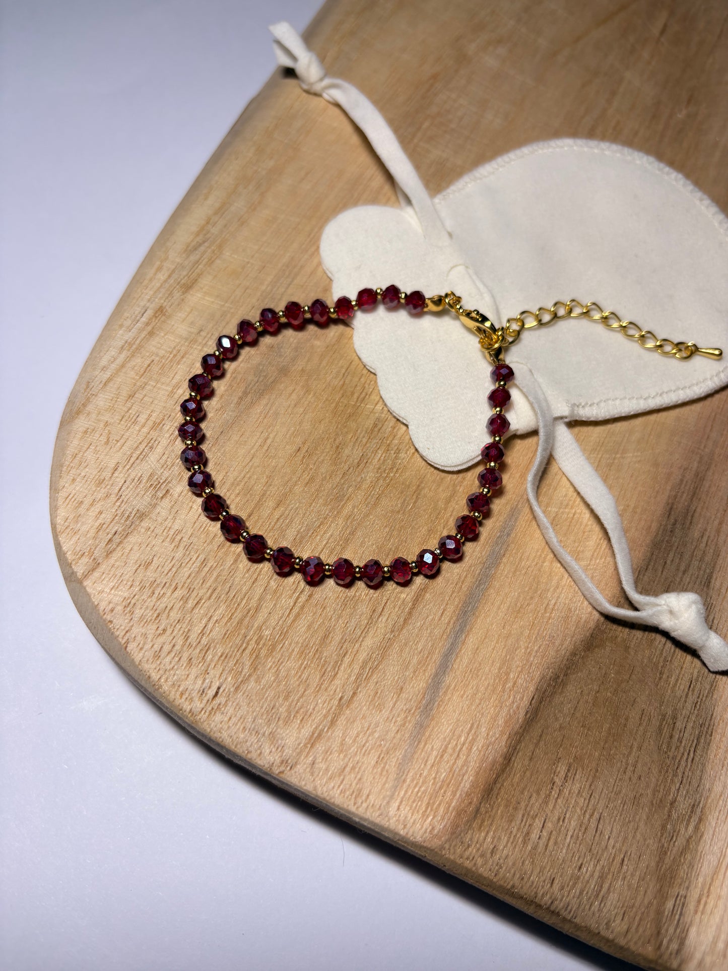 Crystalline Elegance Bracelet / Gold