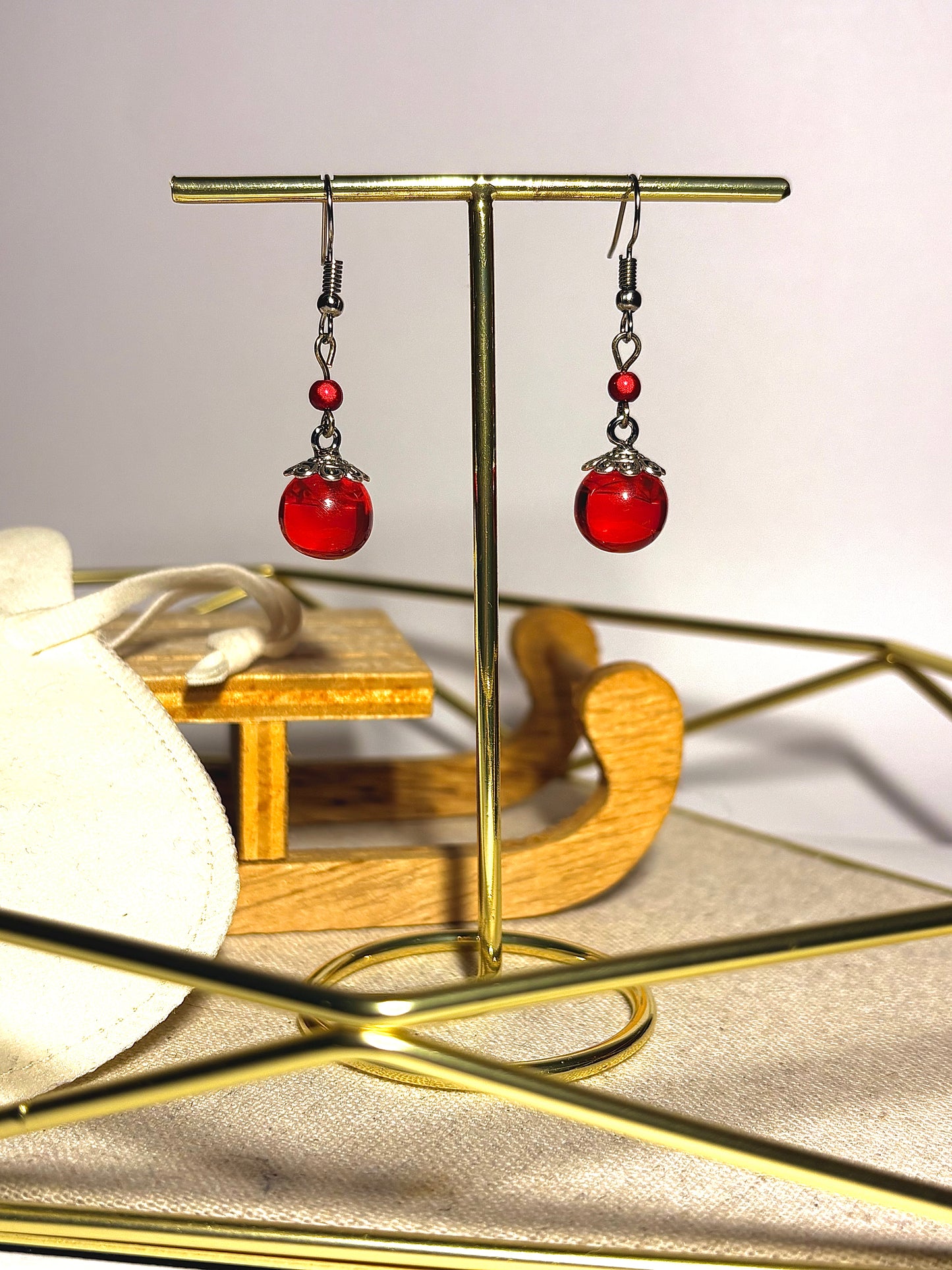 Boucles d’oreilles  "Boule rouge"
