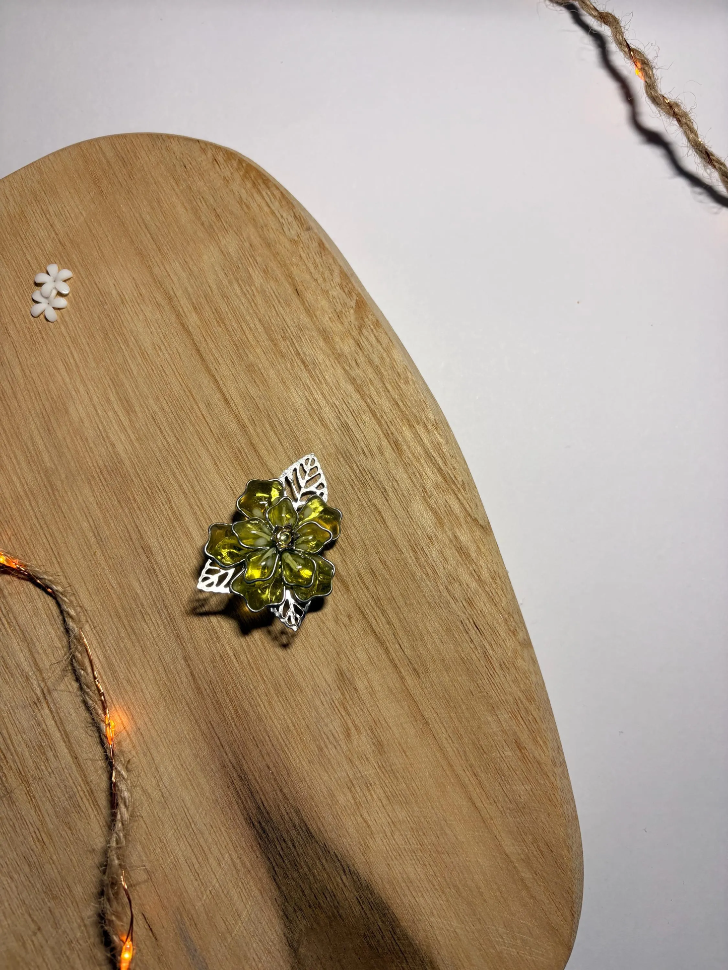 "Hanging flower" brooch